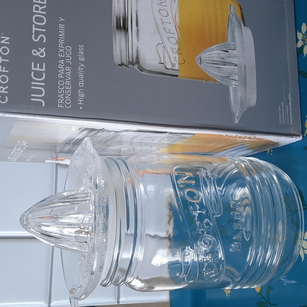 New Crofton Juice and Store